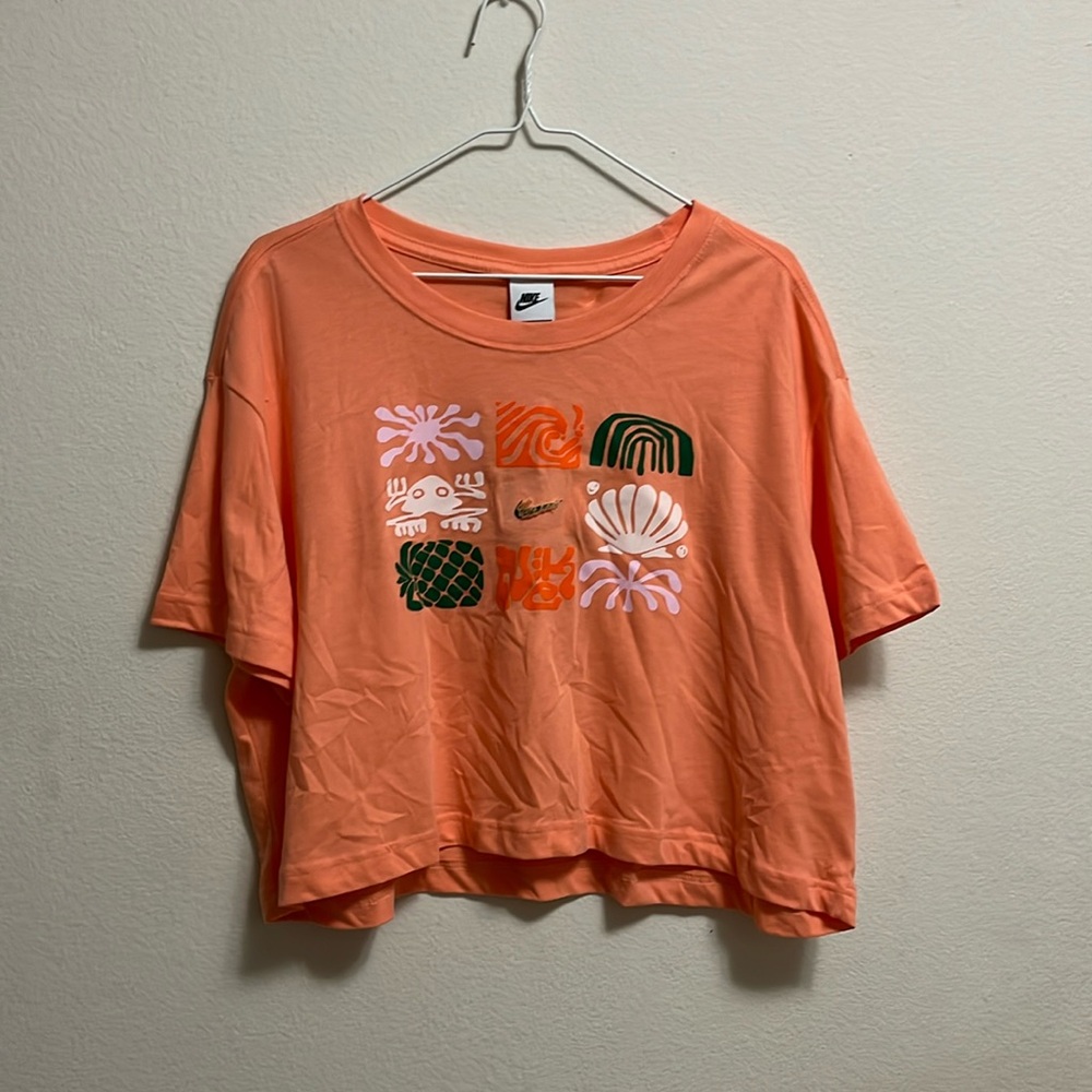 BRAND NEW W/ TAG NIKE WOMENS LOOSE FIT CROP TOP